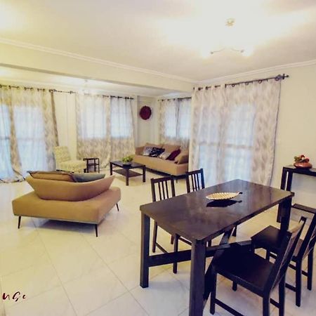 Stone House - Makepe, Douala Apart otel Dış mekan fotoğraf