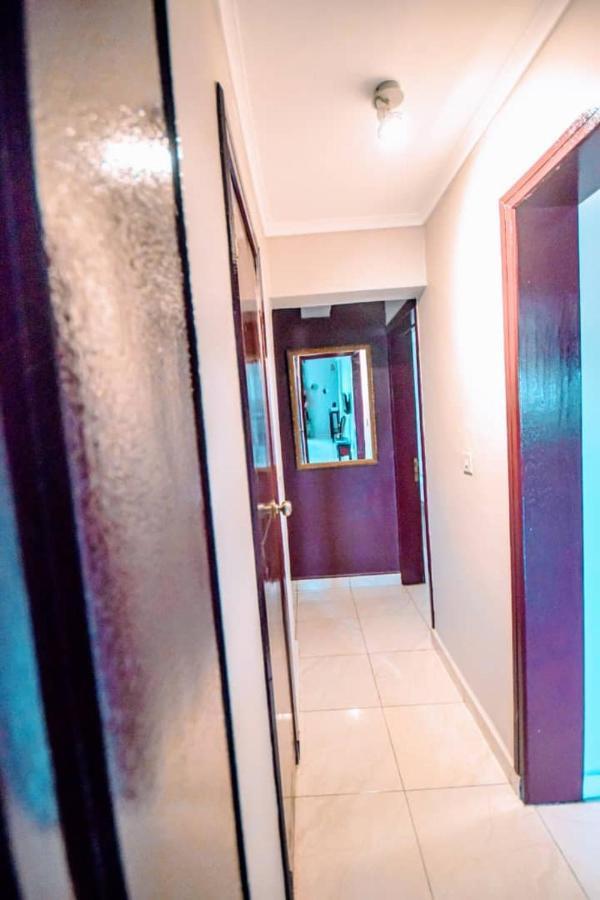 Stone House - Makepe, Douala Apart otel Dış mekan fotoğraf
