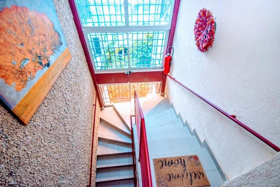 Stone House - Makepe, Douala Apart otel Dış mekan fotoğraf