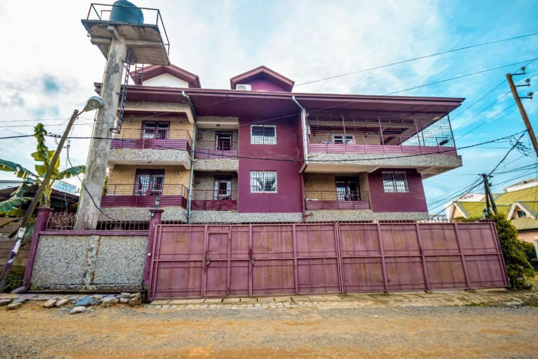 Stone House - Makepe, Douala Apart otel Dış mekan fotoğraf